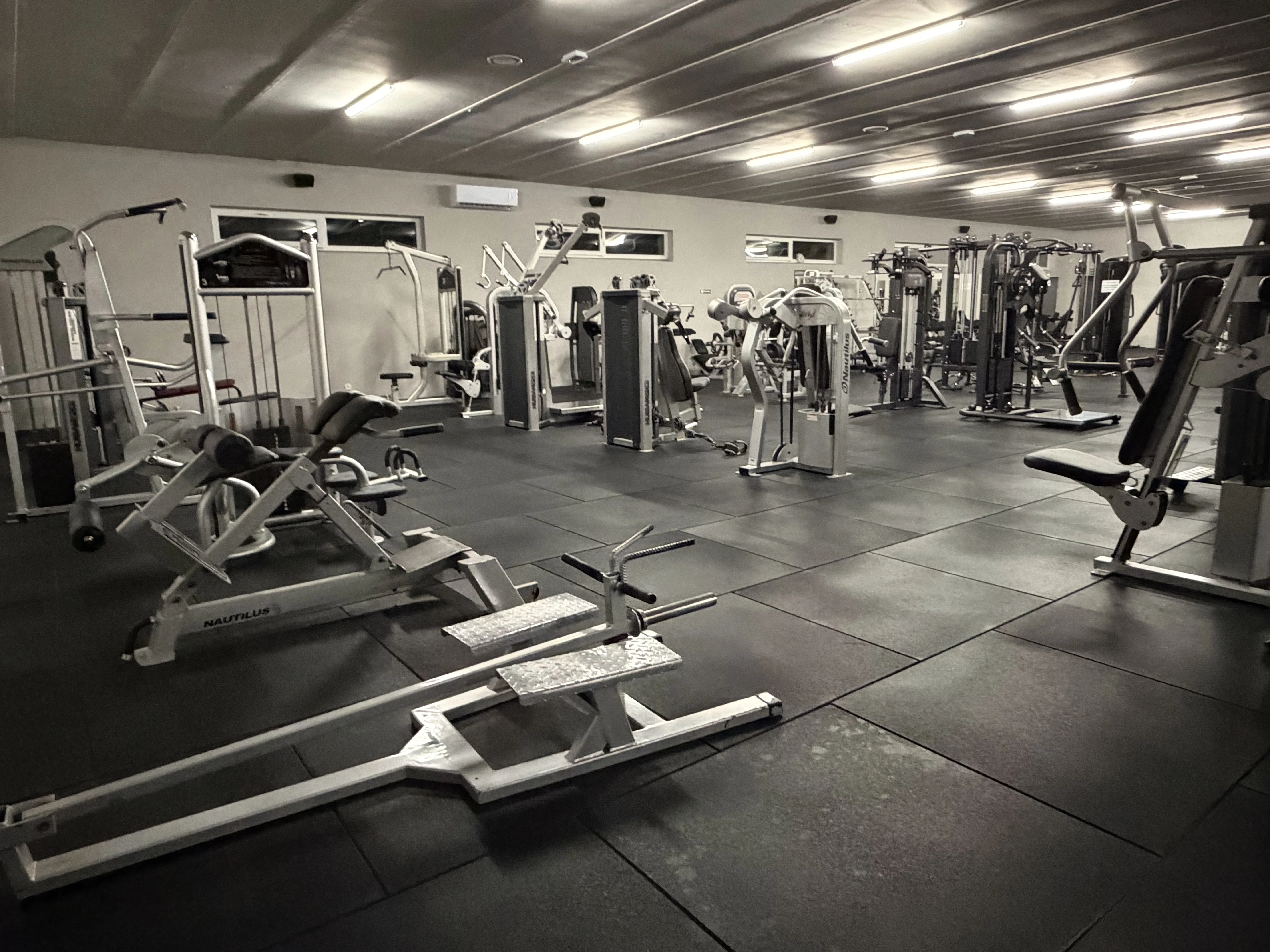 Wnętrze siłowni Gym4U